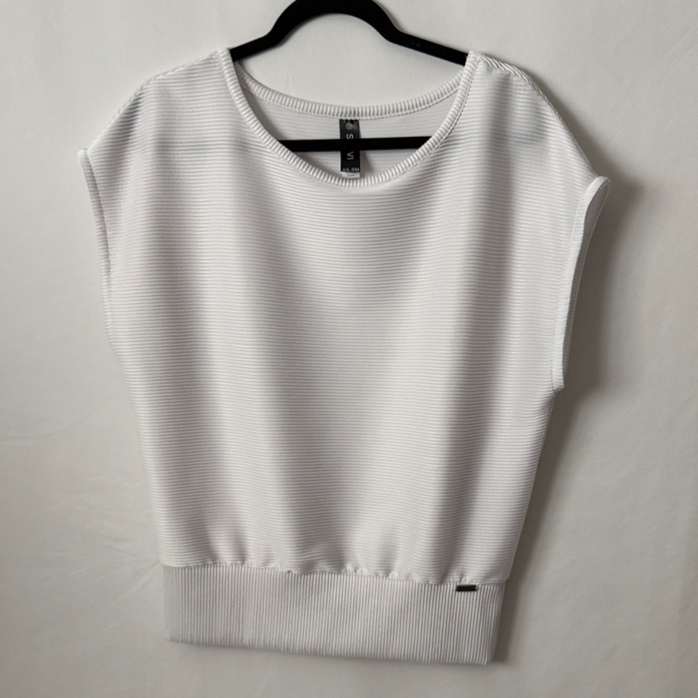 Savvi White Ribbed Women's Top